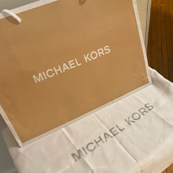 Black, Large- Michael Kors Mercer - Picture 8 of 10
